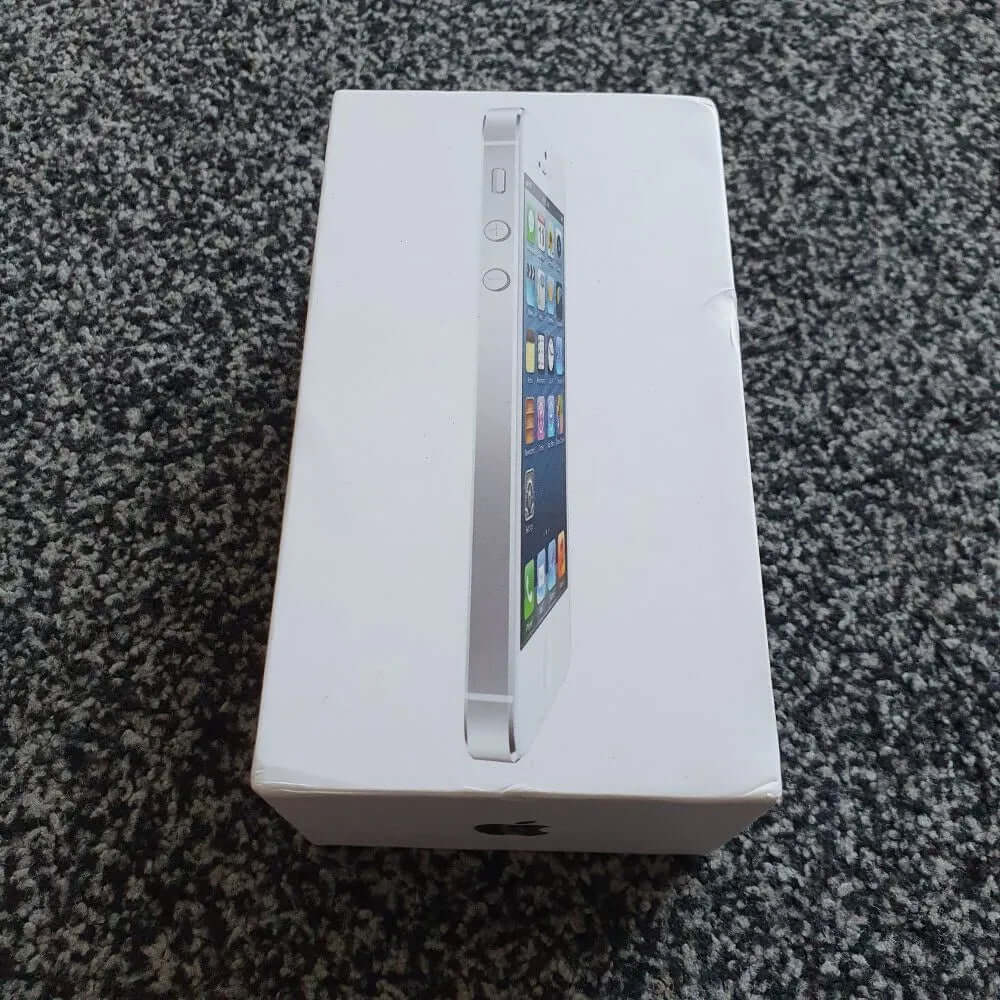 Apple iPhone 5 White Empty Phone Box - mosaccessories